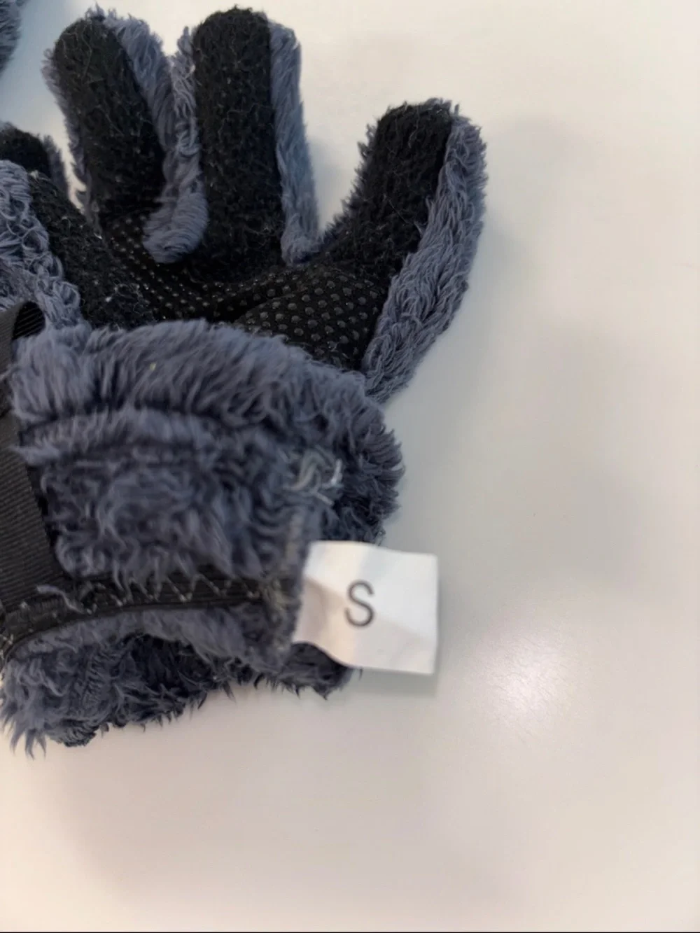 TNF e-tip Charcoal Plush Fleece Gloves kids S the niorth face